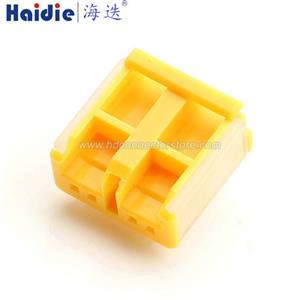 Auto connector HD044-0.6-21 1411142-1