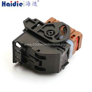 Auto connector HD489-0.6-1.5-21 2137492-1