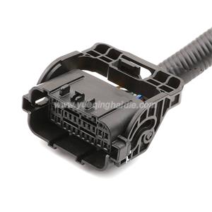 auto connector MG656922